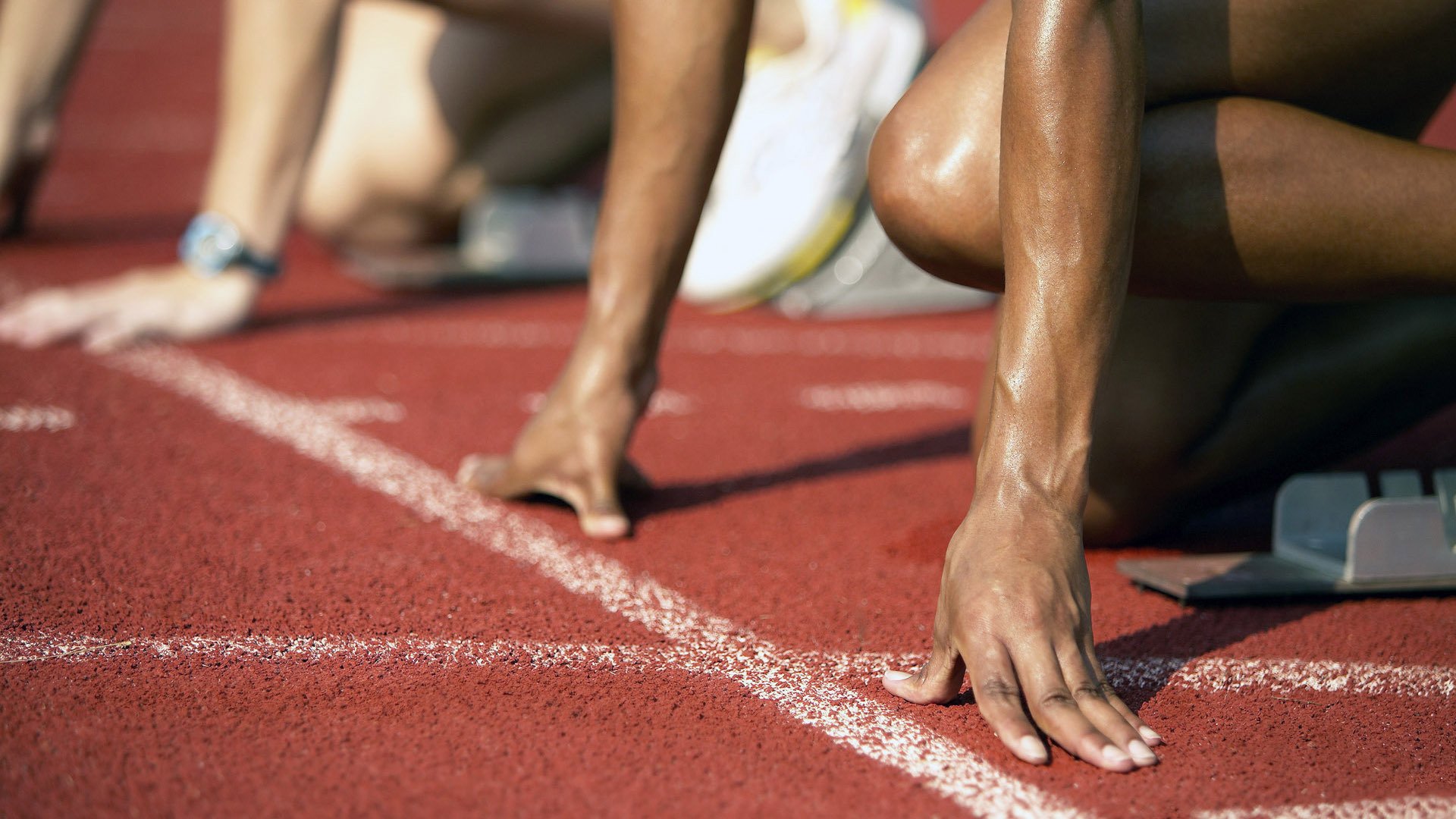 中国青少年篮球运动员身体素质发展规律及训练指导，篮球运动员身体素质训练包括哪几点